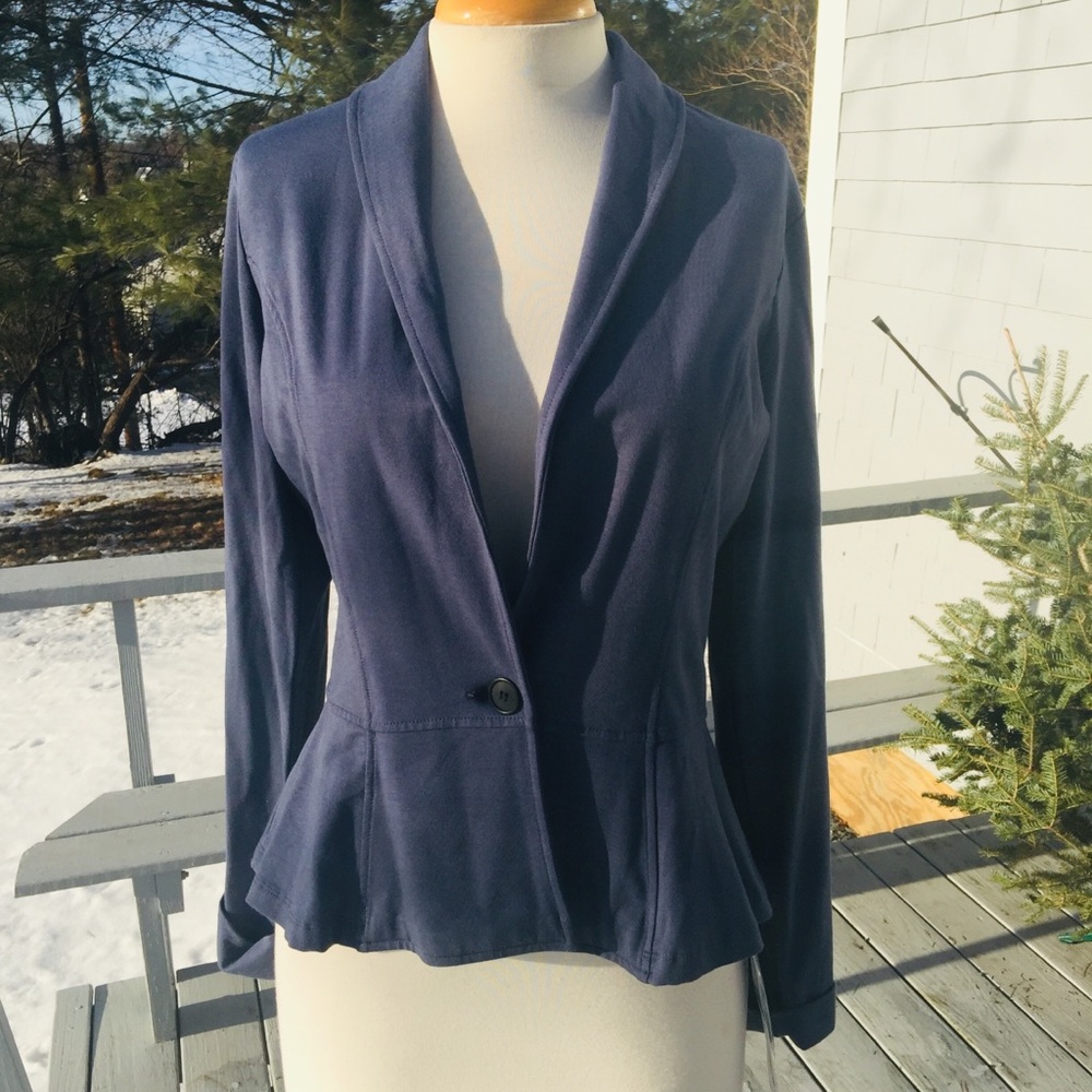 Blue Canoe cropped blazer top size medium USA!